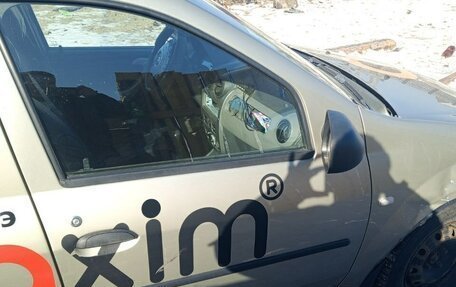 Renault Logan I, 2011 год, 300 000 рублей, 5 фотография