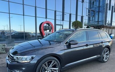 Volkswagen Passat B8 рестайлинг, 2019 год, 1 990 000 рублей, 1 фотография