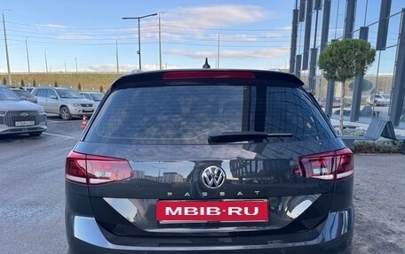 Volkswagen Passat B8 рестайлинг, 2019 год, 1 990 000 рублей, 5 фотография