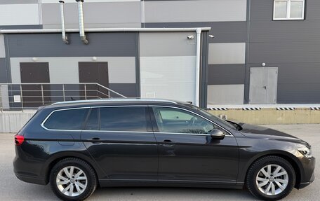 Volkswagen Passat B8 рестайлинг, 2019 год, 1 990 000 рублей, 22 фотография