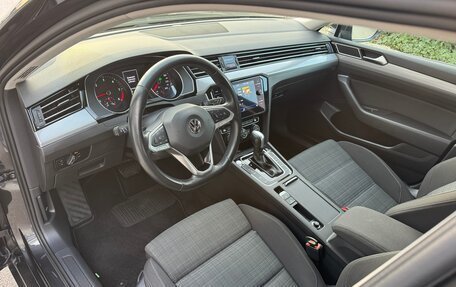 Volkswagen Passat B8 рестайлинг, 2019 год, 1 990 000 рублей, 29 фотография