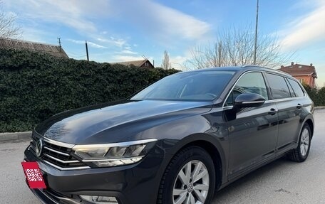 Volkswagen Passat B8 рестайлинг, 2019 год, 1 990 000 рублей, 19 фотография