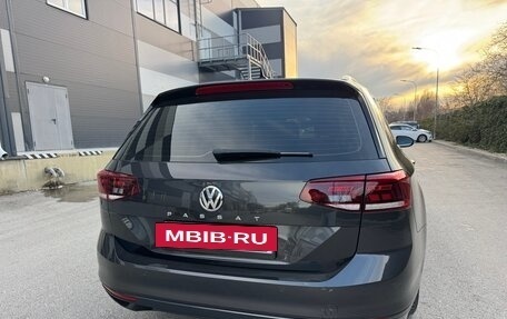 Volkswagen Passat B8 рестайлинг, 2019 год, 1 990 000 рублей, 24 фотография