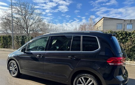 Volkswagen Touran III, 2019 год, 1 990 000 рублей, 9 фотография