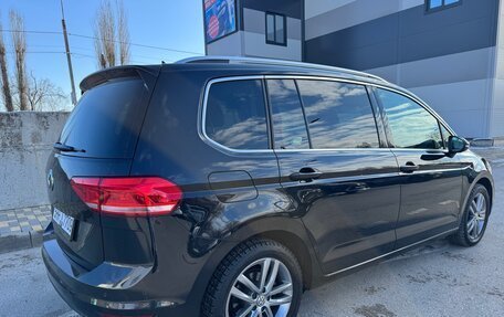 Volkswagen Touran III, 2019 год, 1 990 000 рублей, 16 фотография