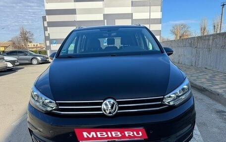 Volkswagen Touran III, 2019 год, 1 990 000 рублей, 13 фотография