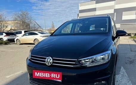 Volkswagen Touran III, 2019 год, 1 990 000 рублей, 12 фотография