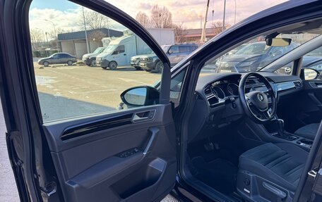 Volkswagen Touran III, 2019 год, 1 990 000 рублей, 21 фотография