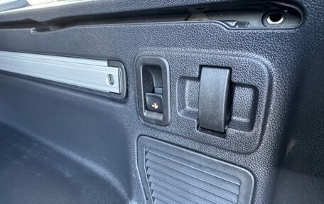 Volkswagen Touran III, 2019 год, 1 990 000 рублей, 30 фотография