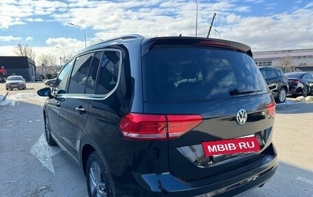 Volkswagen Touran III, 2019 год, 1 990 000 рублей, 18 фотография