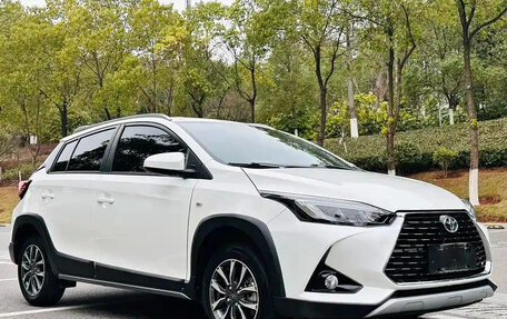 Toyota Yaris XP150 рестайлинг, 2022 год, 1 199 123 рублей, 3 фотография