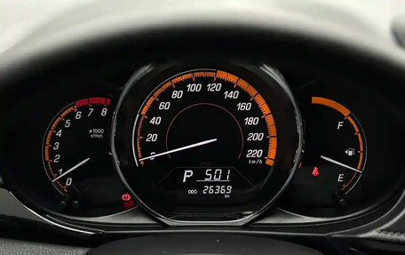 Toyota Yaris XP150 рестайлинг, 2022 год, 1 199 123 рублей, 10 фотография