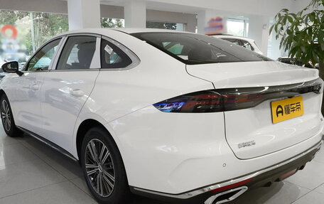 Geely Emgrand, 2026 год, 1 650 060 рублей, 5 фотография