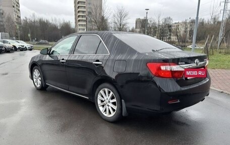 Toyota Camry, 2013 год, 1 350 000 рублей, 2 фотография