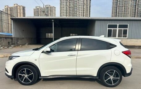 Honda Vezel, 2021 год, 1 246 000 рублей, 4 фотография