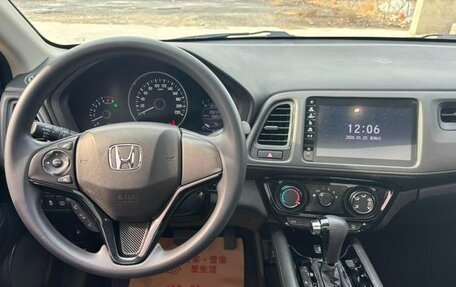 Honda Vezel, 2021 год, 1 246 000 рублей, 12 фотография