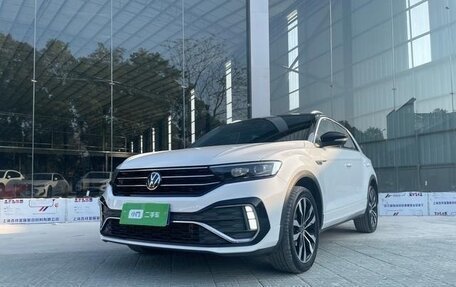 Volkswagen T-Roc I, 2023 год, 1 470 060 рублей, 1 фотография