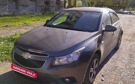 Chevrolet Cruze II, 2011 год, 750 000 рублей, 4 фотография