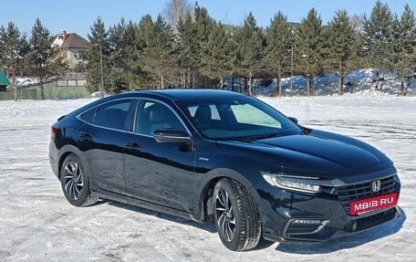 Honda Insight III, 2019 год, 2 000 000 рублей, 3 фотография