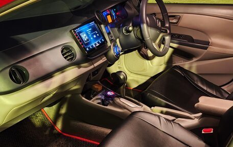 Honda Insight II рестайлинг, 2009 год, 780 000 рублей, 12 фотография