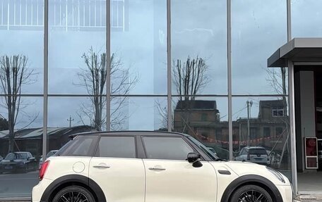 MINI Hatch, 2022 год, 2 167 153 рублей, 3 фотография