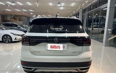 Volkswagen T-Cross I, 2022 год, 1 650 000 рублей, 17 фотография