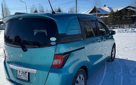 Honda Freed I, 2013 год, 1 310 000 рублей, 4 фотография