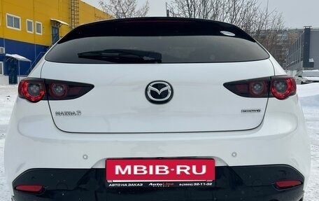 Mazda 3, 2021 год, 1 850 000 рублей, 6 фотография