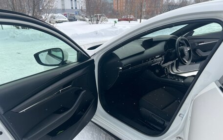 Mazda 3, 2021 год, 1 850 000 рублей, 11 фотография