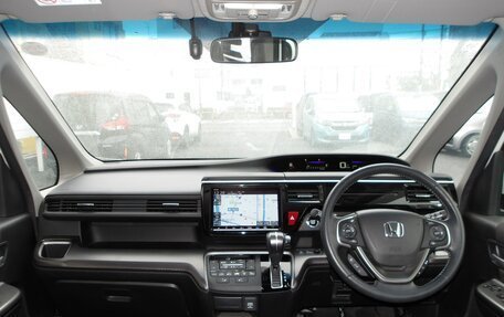 Honda Stepwgn IV, 2022 год, 2 129 000 рублей, 8 фотография