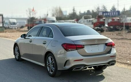 Mercedes-Benz A-Класс, 2022 год, 1 740 000 рублей, 4 фотография