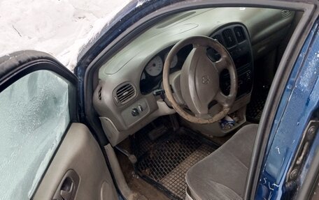 Chrysler Voyager IV, 2004 год, 420 000 рублей, 8 фотография