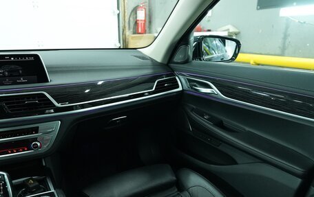 BMW 7 серия, 2019 год, 5 700 000 рублей, 37 фотография