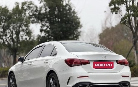 Mercedes-Benz A-Класс, 2022 год, 1 790 000 рублей, 4 фотография