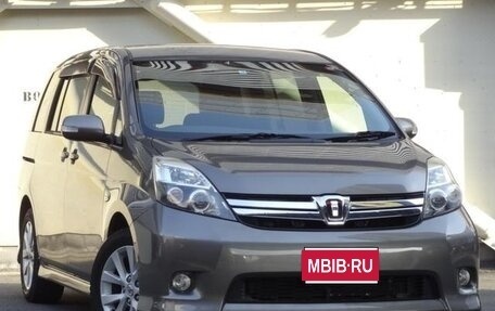 Toyota ISis I, 2013 год, 1 013 000 рублей, 1 фотография