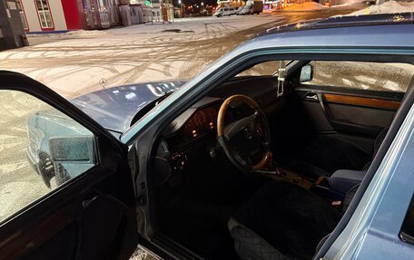 Mercedes-Benz E-Класс, 1995 год, 575 000 рублей, 8 фотография