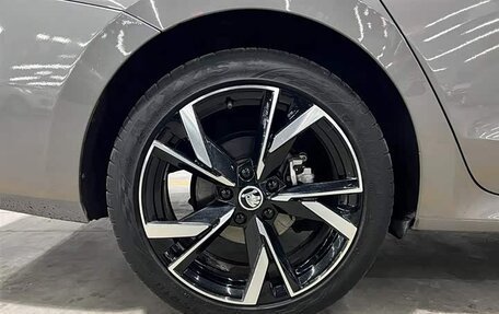 Skoda Octavia IV, 2022 год, 1 600 000 рублей, 16 фотография