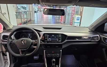 Volkswagen T-Cross I, 2019 год, 1 500 000 рублей, 11 фотография