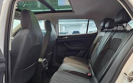 Volkswagen T-Cross I, 2019 год, 1 500 000 рублей, 10 фотография