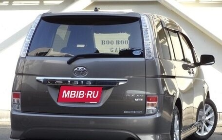 Toyota ISis I, 2013 год, 1 013 000 рублей, 2 фотография