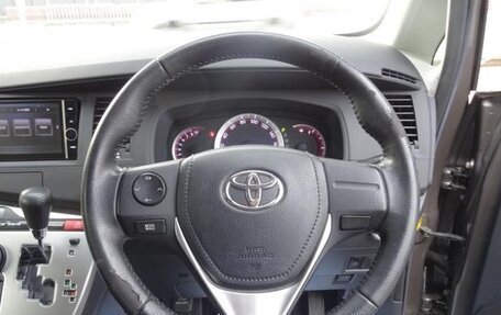 Toyota ISis I, 2013 год, 1 013 000 рублей, 10 фотография