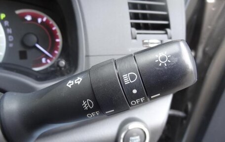 Toyota ISis I, 2013 год, 1 013 000 рублей, 14 фотография