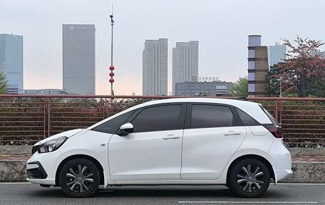 Honda Fit, 2022 год, 1 228 600 рублей, 2 фотография