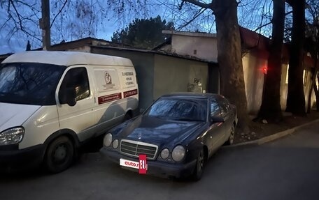 Mercedes-Benz E-Класс, 1996 год, 250 000 рублей, 14 фотография