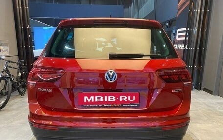 Volkswagen Tiguan II, 2019 год, 2 769 000 рублей, 5 фотография