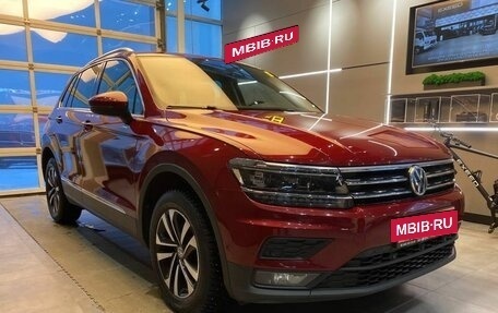 Volkswagen Tiguan II, 2019 год, 2 769 000 рублей, 3 фотография