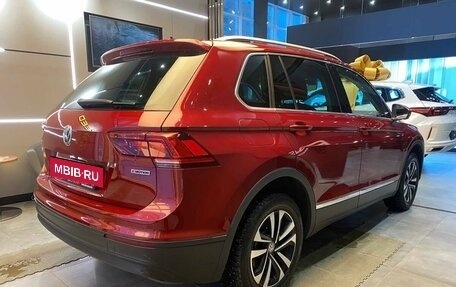 Volkswagen Tiguan II, 2019 год, 2 769 000 рублей, 4 фотография