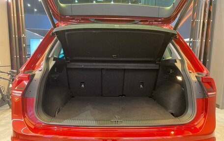 Volkswagen Tiguan II, 2019 год, 2 769 000 рублей, 14 фотография