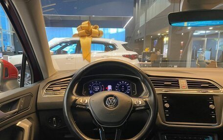 Volkswagen Tiguan II, 2019 год, 2 769 000 рублей, 17 фотография