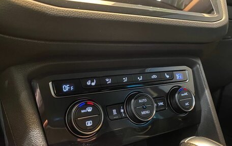 Volkswagen Tiguan II, 2019 год, 2 769 000 рублей, 31 фотография